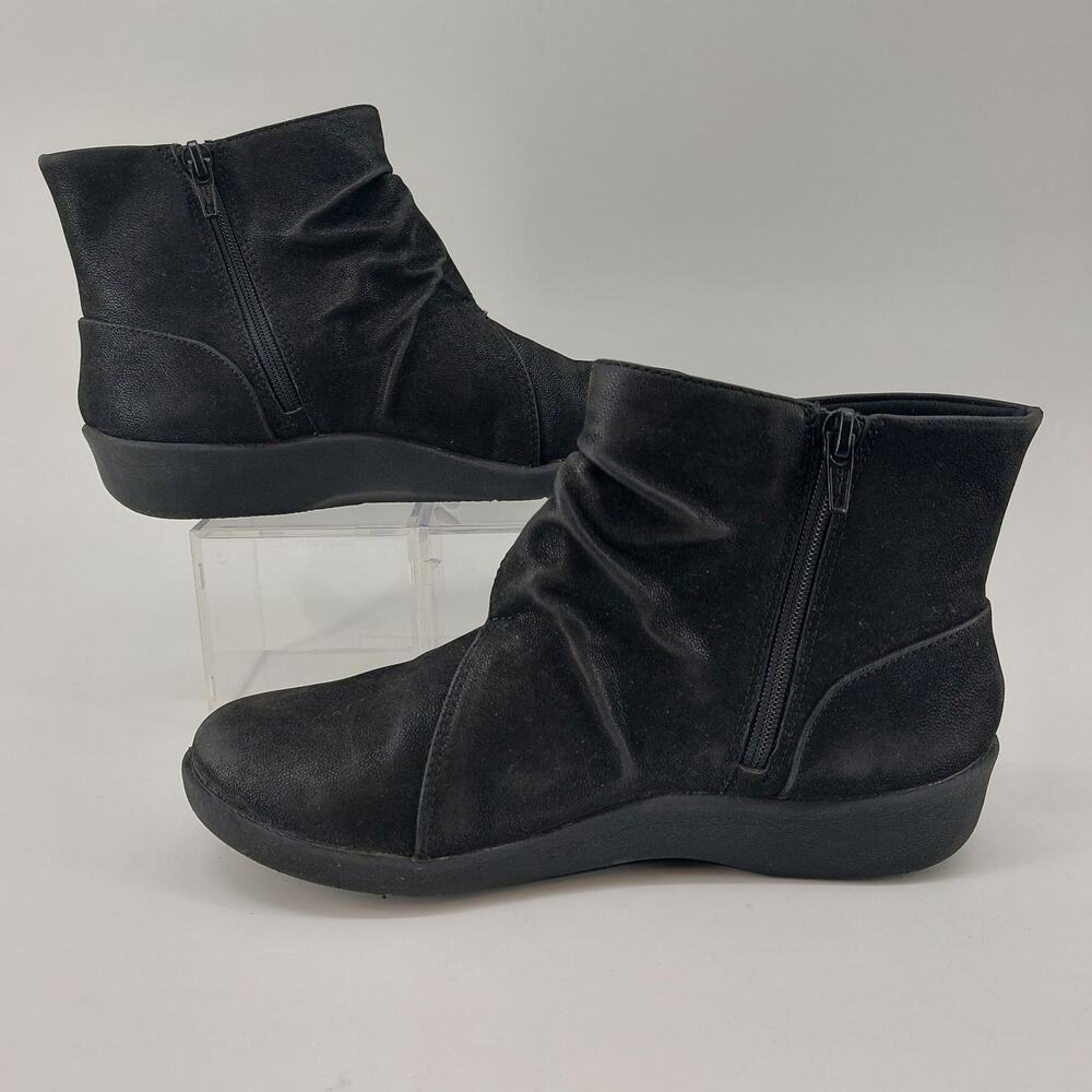 Clarks Cloudsteppers Booties Sillian Tana Black Side Zip Size 5.5 - Picture 3 of 7